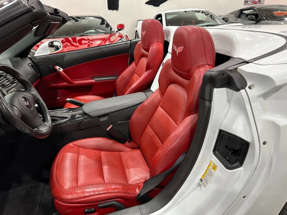 2013 Chevrolet Corvette C6 - Image 18 of 21
