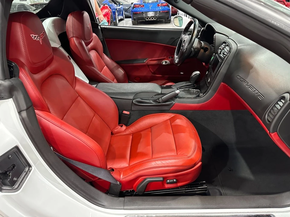 2013 Chevrolet Corvette C6 - Image 14 of 21