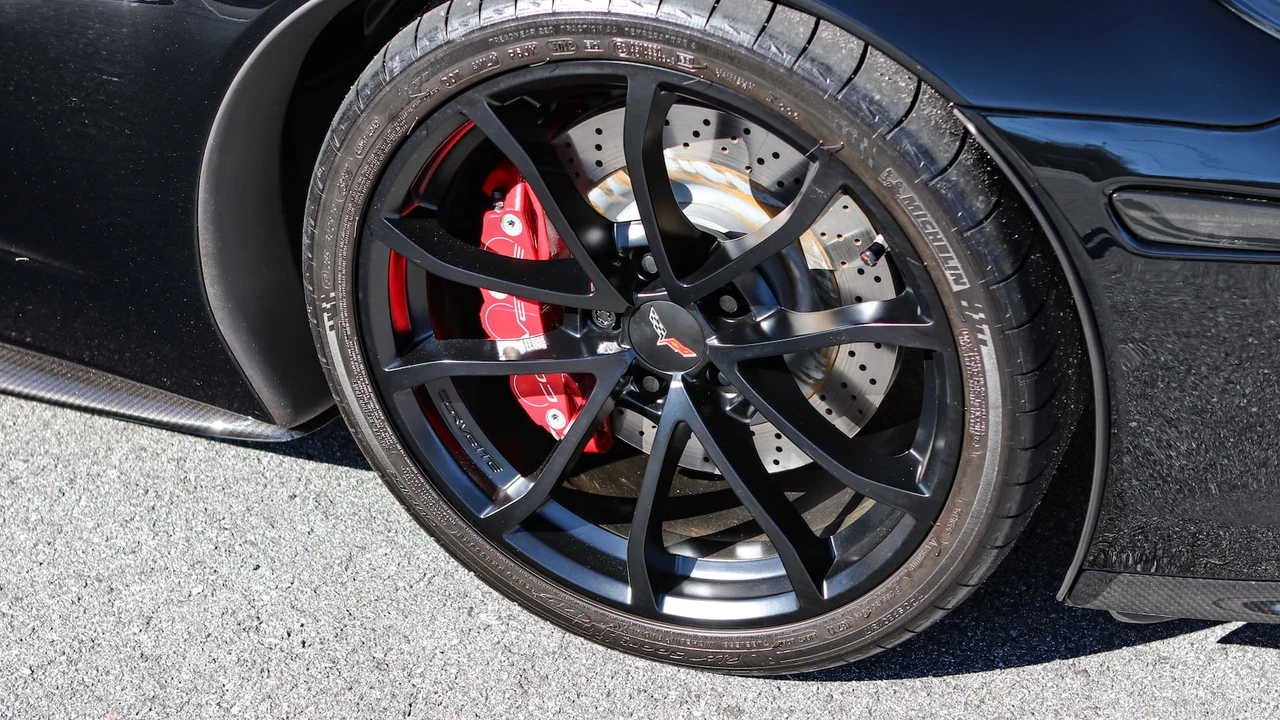 2013 Chevrolet Corvette C6 - Image 8 of 31