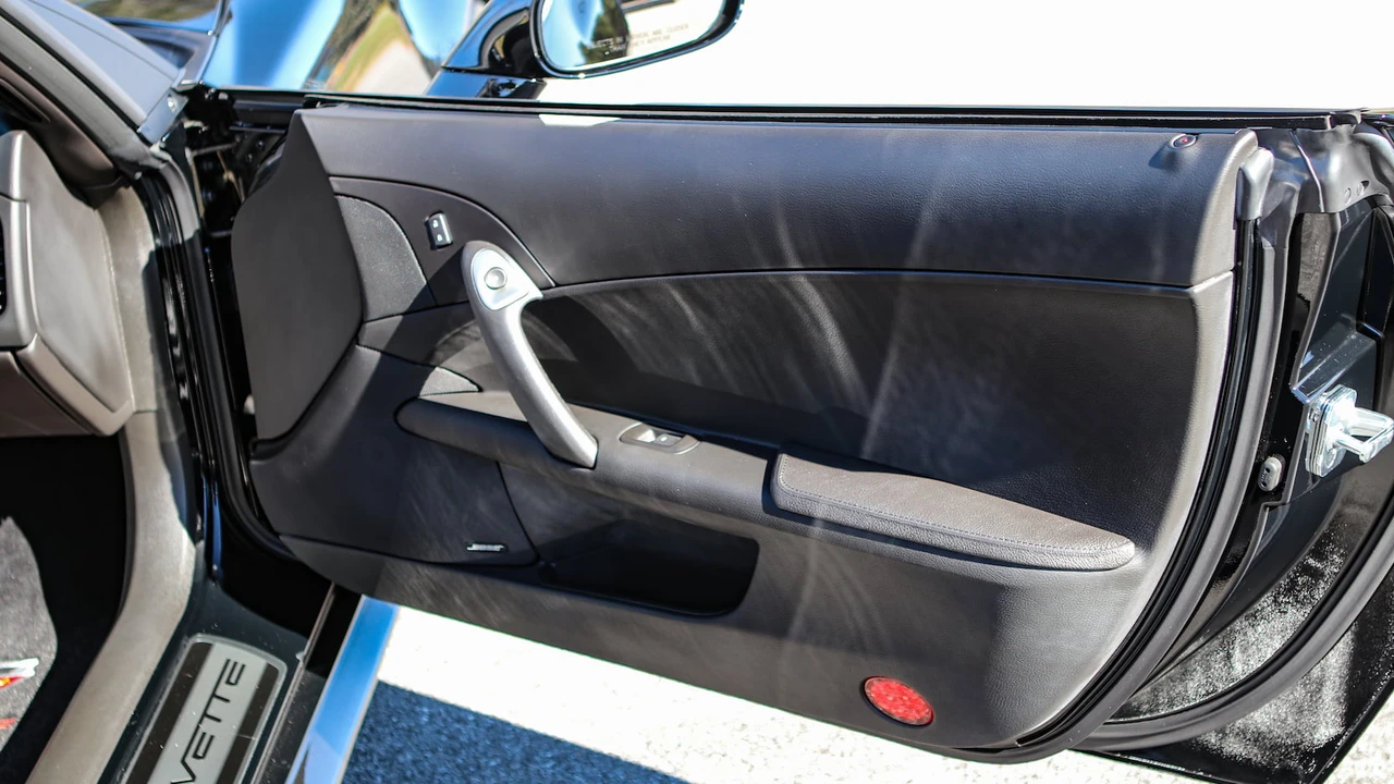 2013 Chevrolet Corvette C6 - Image 20 of 31