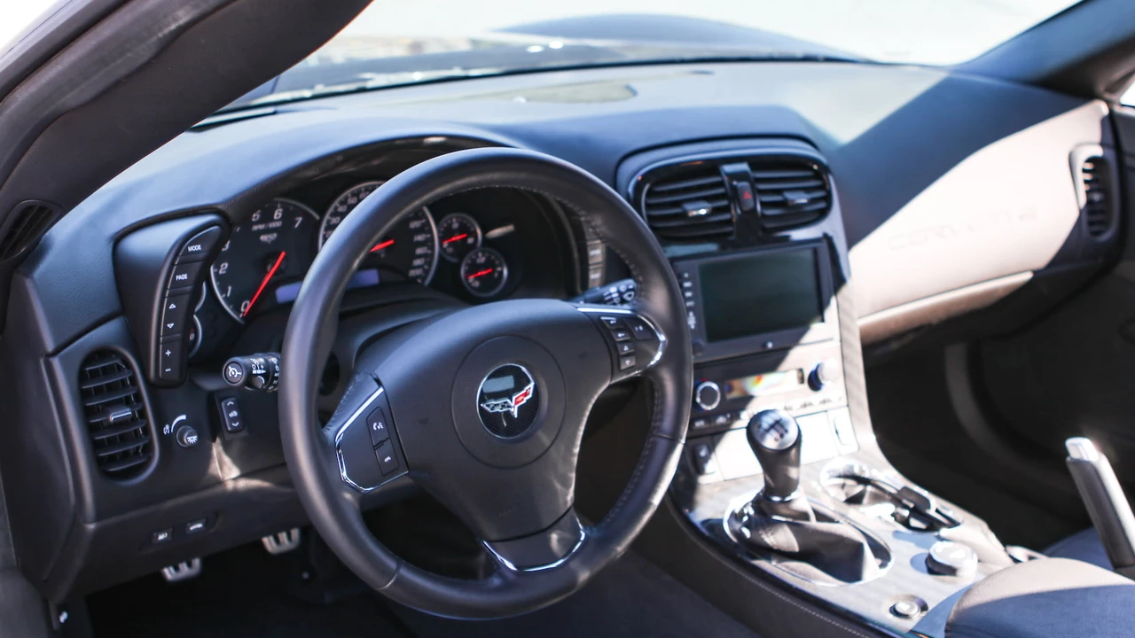 2013 Chevrolet Corvette C6 - Image 30 of 31