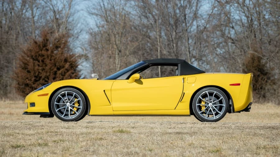 2013 Chevrolet Corvette C6 - Image 2 of 15