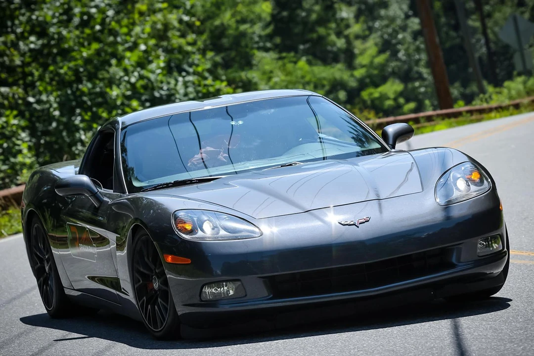 2013 Chevrolet Corvette C6 - Image 2 of 31