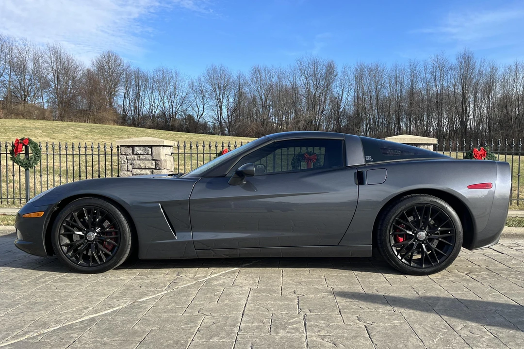 2013 Chevrolet Corvette C6 - Image 3 of 31