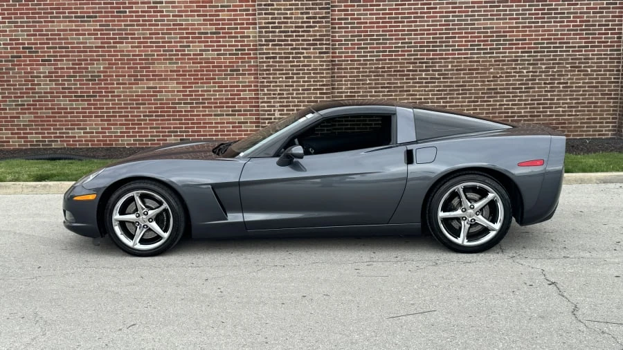 2013 Chevrolet Corvette C6 - Image 2 of 9