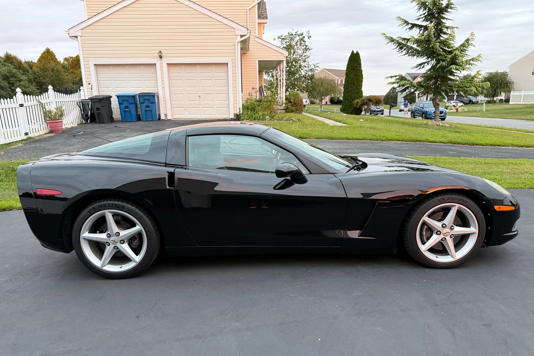 2013 Chevrolet Corvette C6 - Image 3 of 31