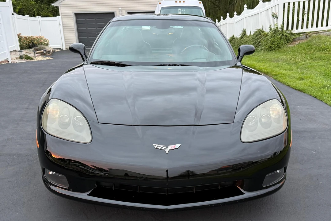 2013 Chevrolet Corvette C6 - Image 2 of 31