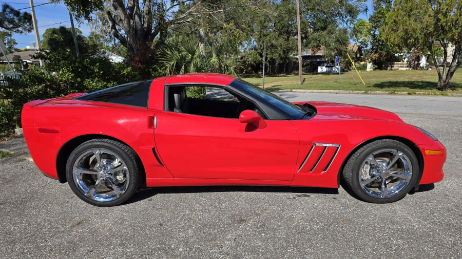 2013 Chevrolet Corvette C6 - Image 2 of 16