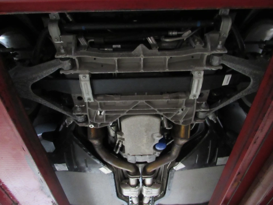 2013 Chevrolet Corvette C6 - Image 14 of 21