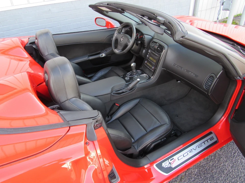 2013 Chevrolet Corvette C6 - Image 10 of 21