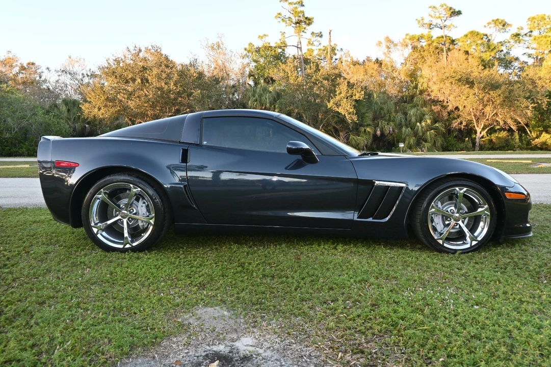 2013 Chevrolet Corvette C6 - Image 14 of 21