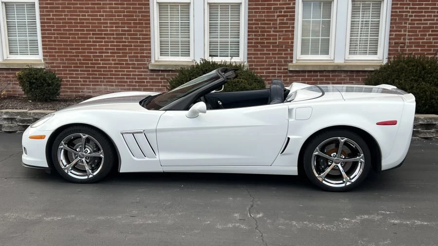 2013 Chevrolet Corvette C6 - Image 2 of 11