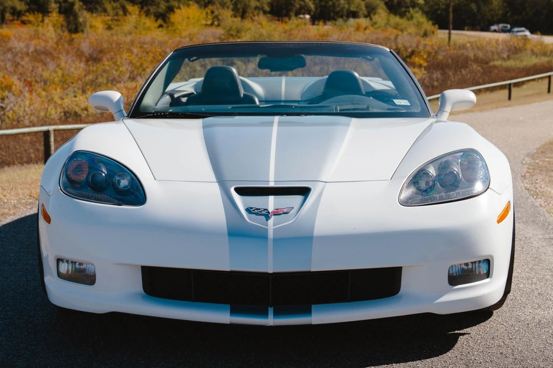 2013 Chevrolet Corvette C6 - Image 2 of 31