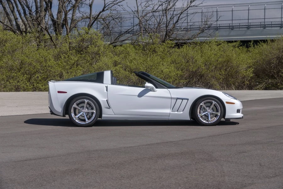 2013 Chevrolet Corvette C6 Grand Sport - Image 2 of 31