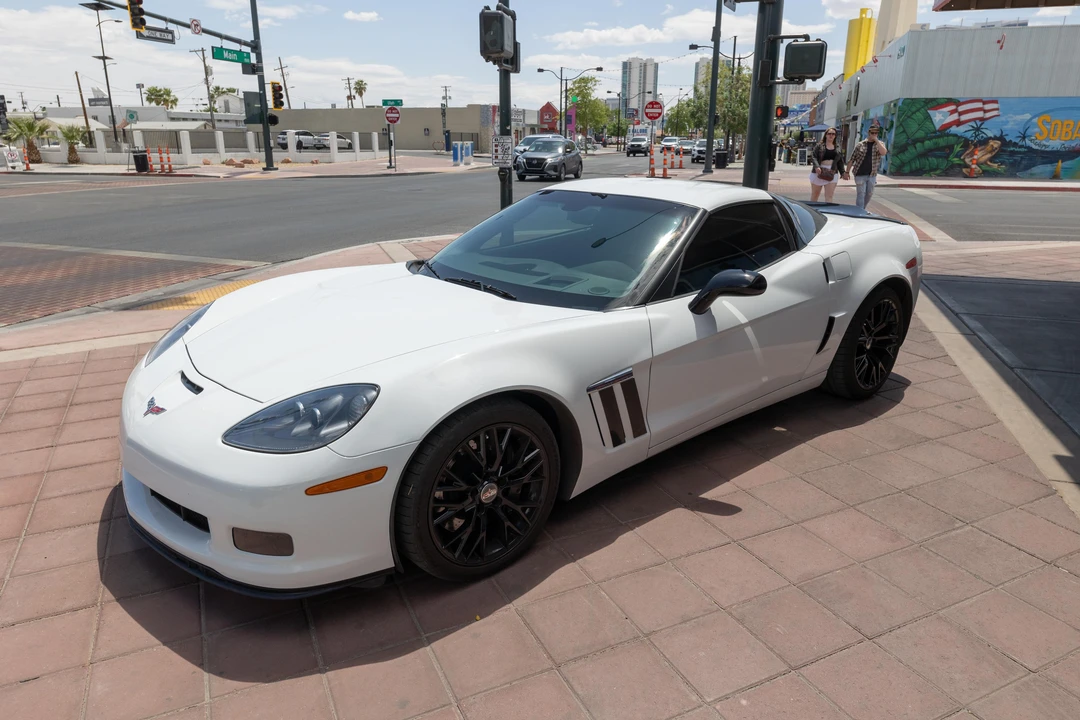 2013 Chevrolet Corvette C6 - Image 8 of 31