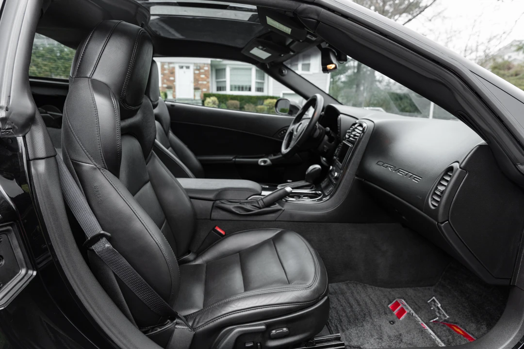 2013 Chevrolet Corvette C6 - Image 25 of 31