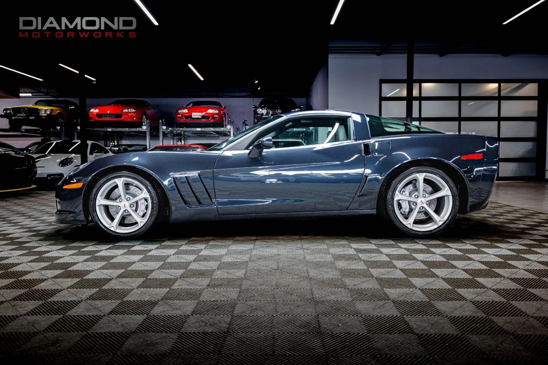 2013 Chevrolet Corvette C6 - Image 8 of 12