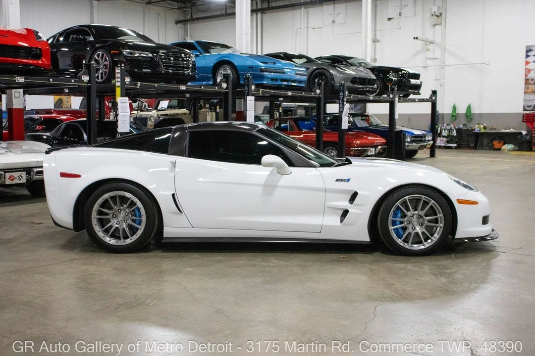 2013 Chevrolet Corvette C6 ZR1 - Image 8 of 12