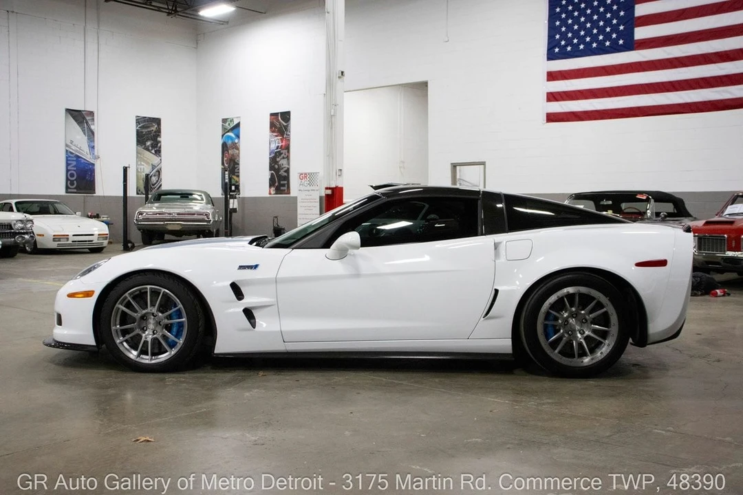 2013 Chevrolet Corvette C6 ZR1 - Image 3 of 12