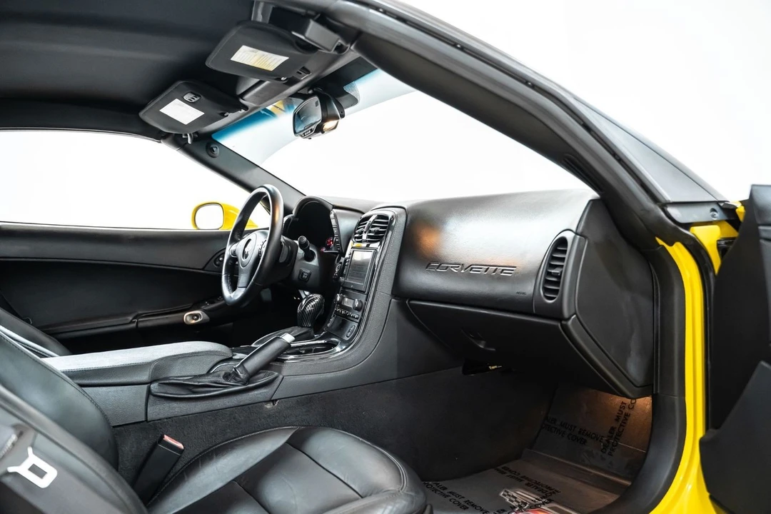 2013 Chevrolet Corvette C6 - Image 25 of 31