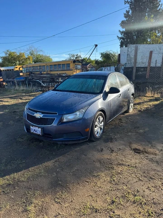 2013 Chevrolet Cruze - Image 2 of 6