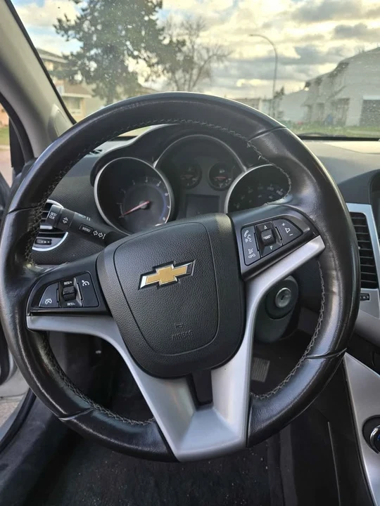 2013 Chevrolet Cruze - Image 10 of 15