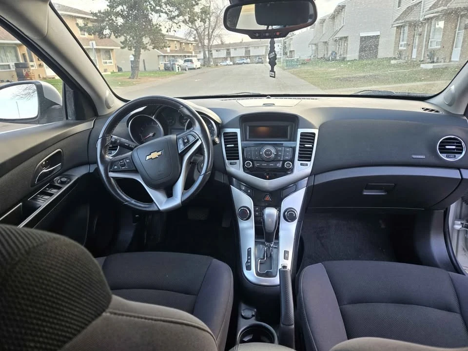 2013 Chevrolet Cruze - Image 11 of 15