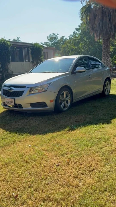 2013 Chevrolet Cruze - Image 2 of 9