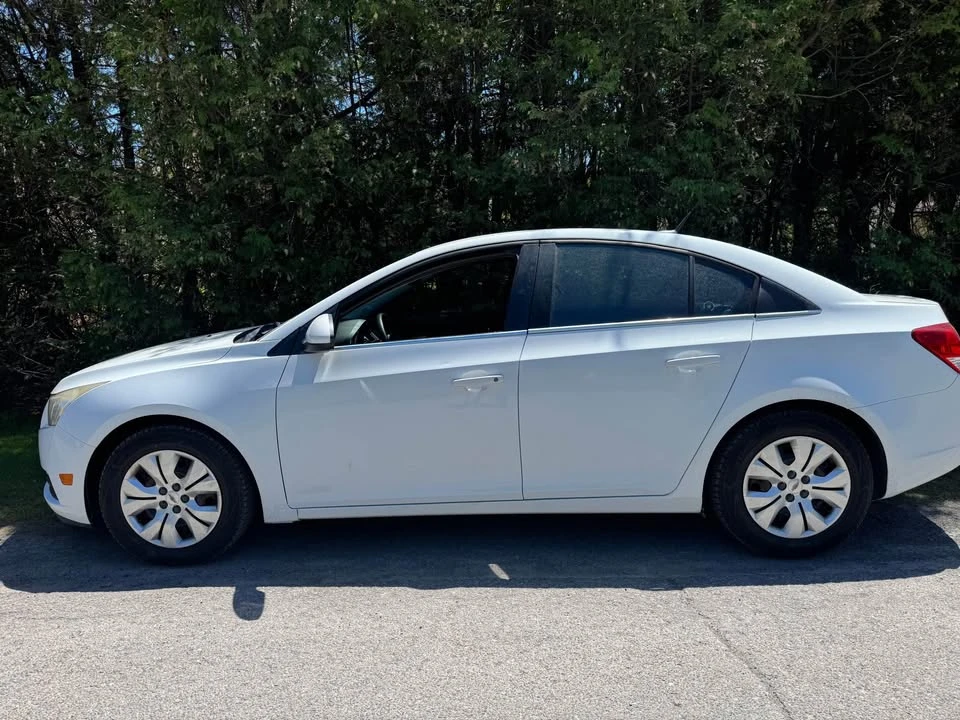 2013 Chevrolet Cruze - Image 2 of 14