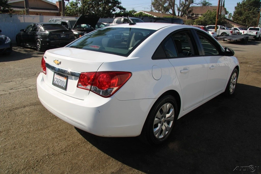 2013 Chevrolet Cruze - Image 6 of 21