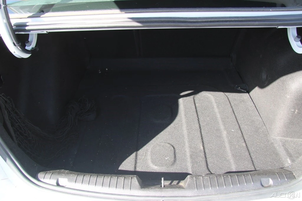 2013 Chevrolet Cruze - Image 20 of 21