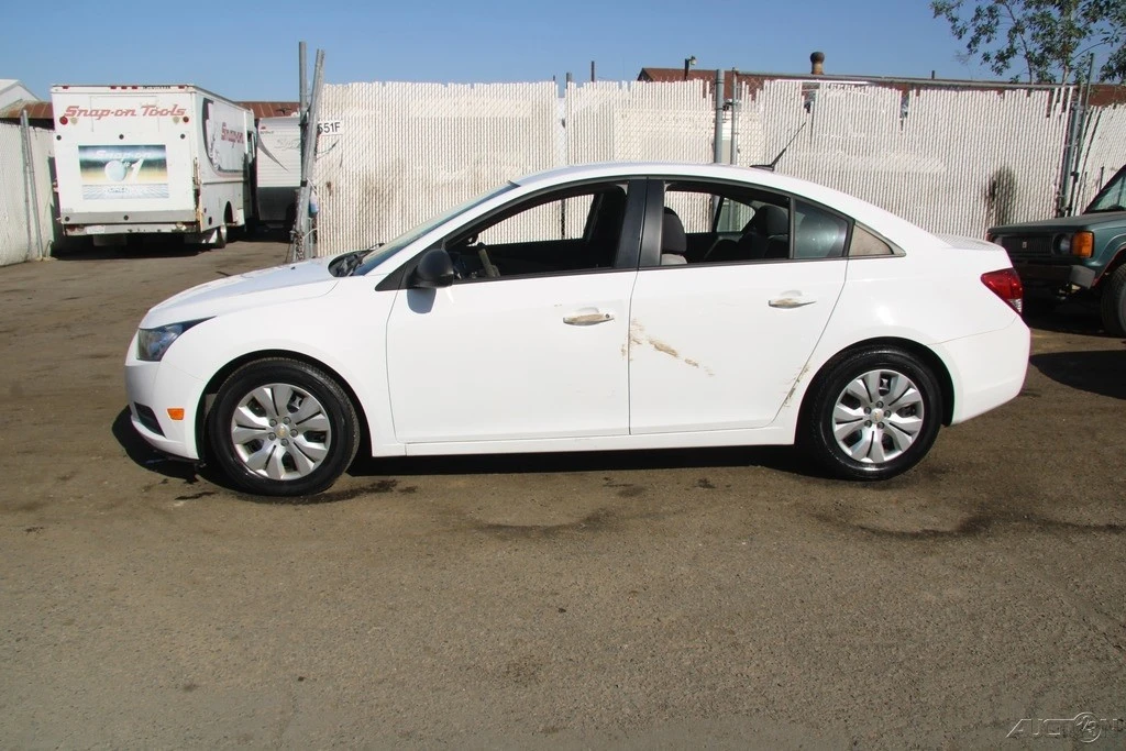 2013 Chevrolet Cruze - Image 3 of 21