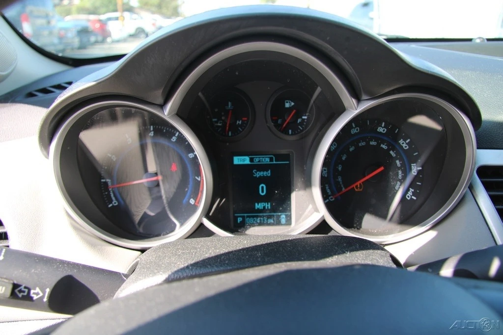 2013 Chevrolet Cruze - Image 14 of 21