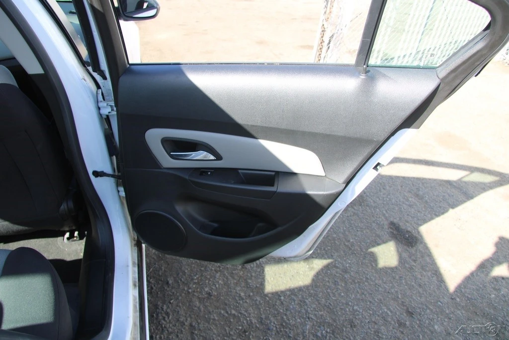 2013 Chevrolet Cruze - Image 21 of 21