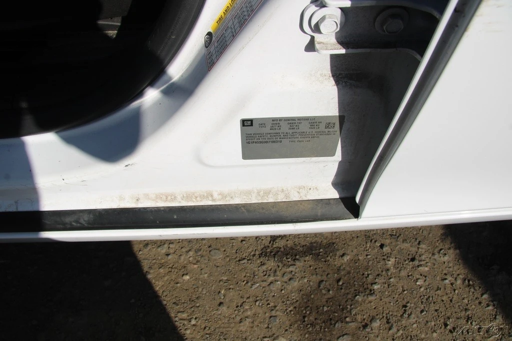 2013 Chevrolet Cruze - Image 10 of 21