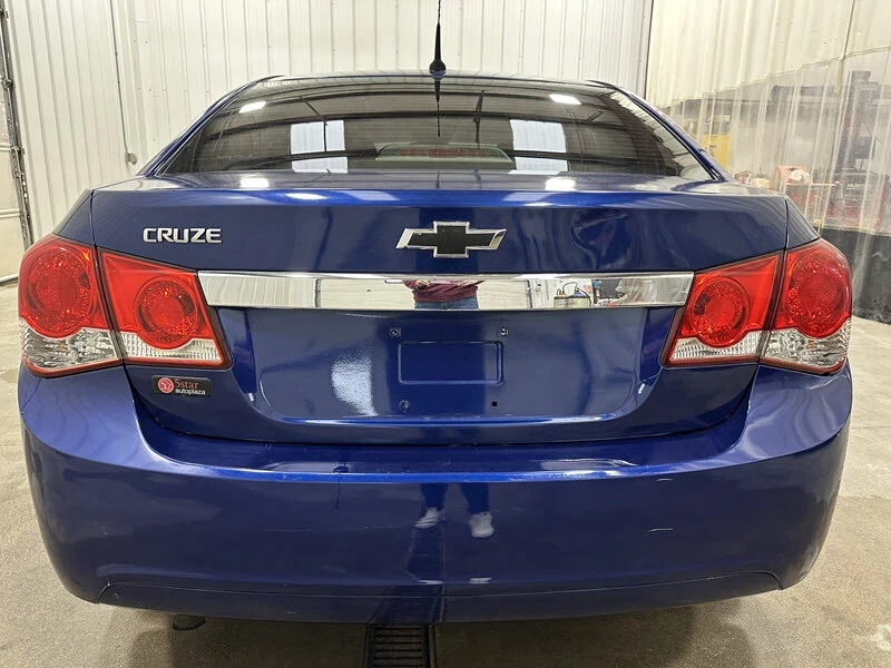 2013 Chevrolet Cruze - Image 15 of 21
