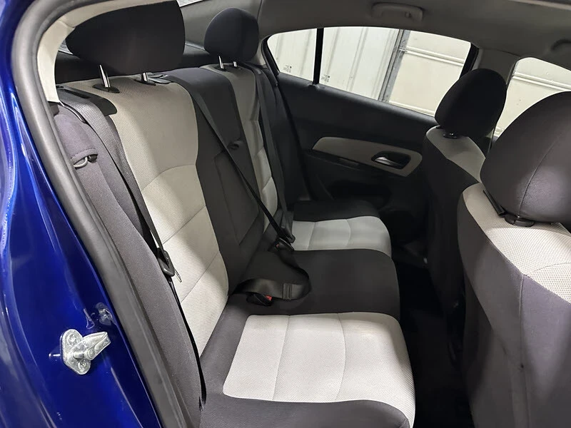 2013 Chevrolet Cruze - Image 18 of 21