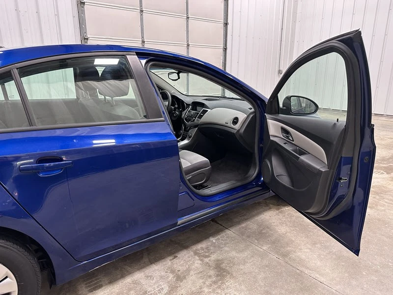 2013 Chevrolet Cruze - Image 18 of 21