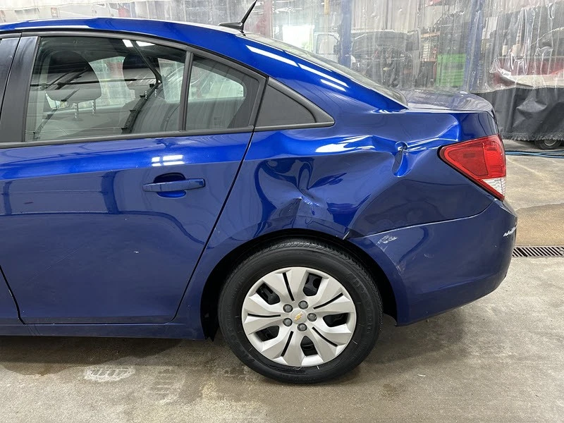 2013 Chevrolet Cruze - Image 13 of 21