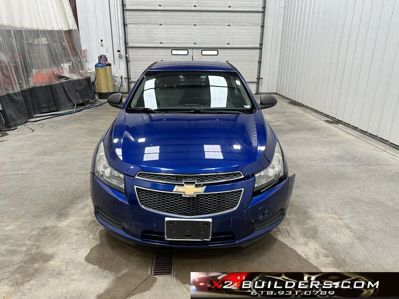 2013 Chevrolet Cruze - Image 2 of 21