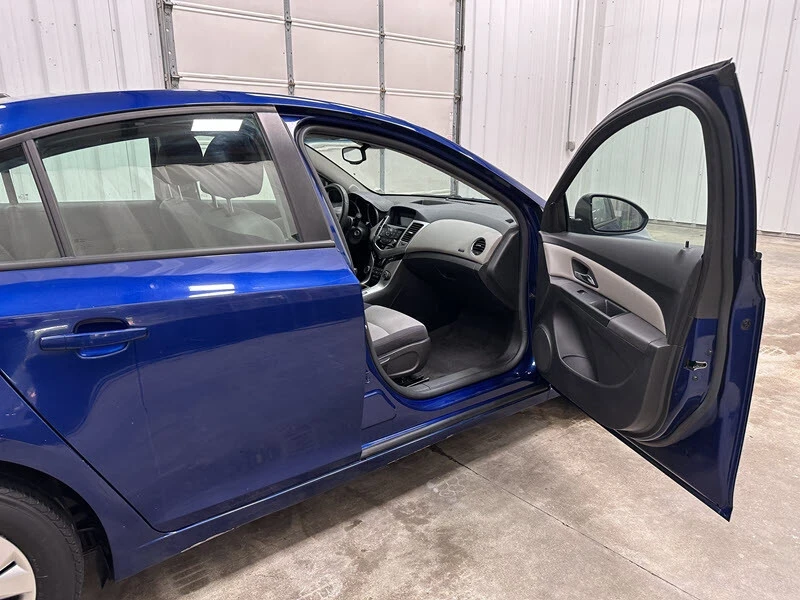 2013 Chevrolet Cruze - Image 18 of 21