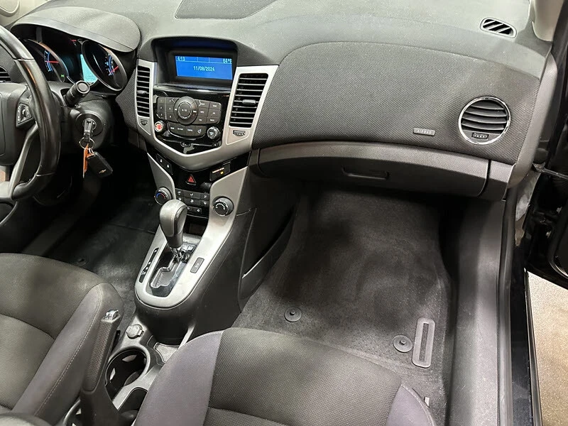 2013 Chevrolet Cruze - Image 19 of 21