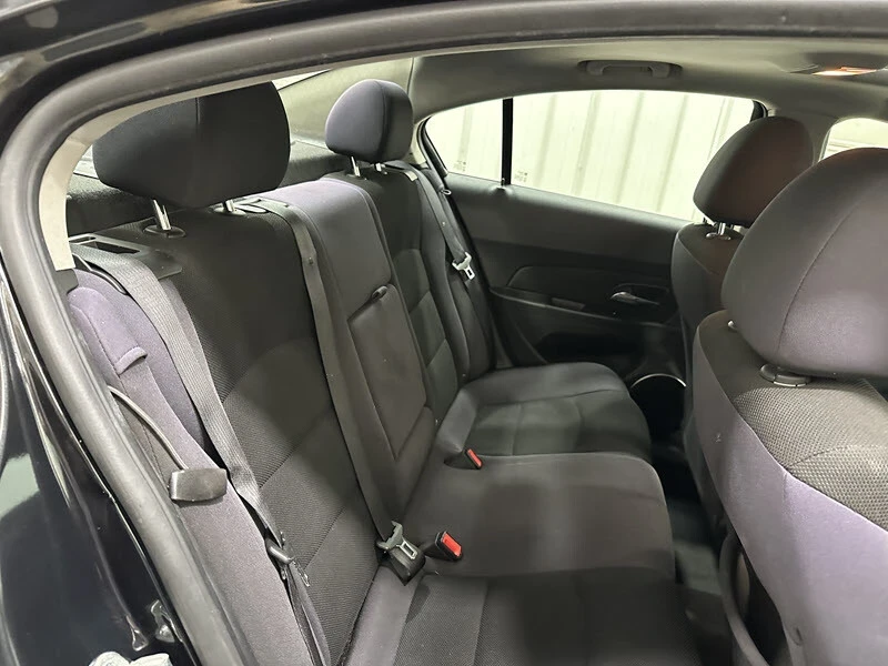 2013 Chevrolet Cruze - Image 16 of 21