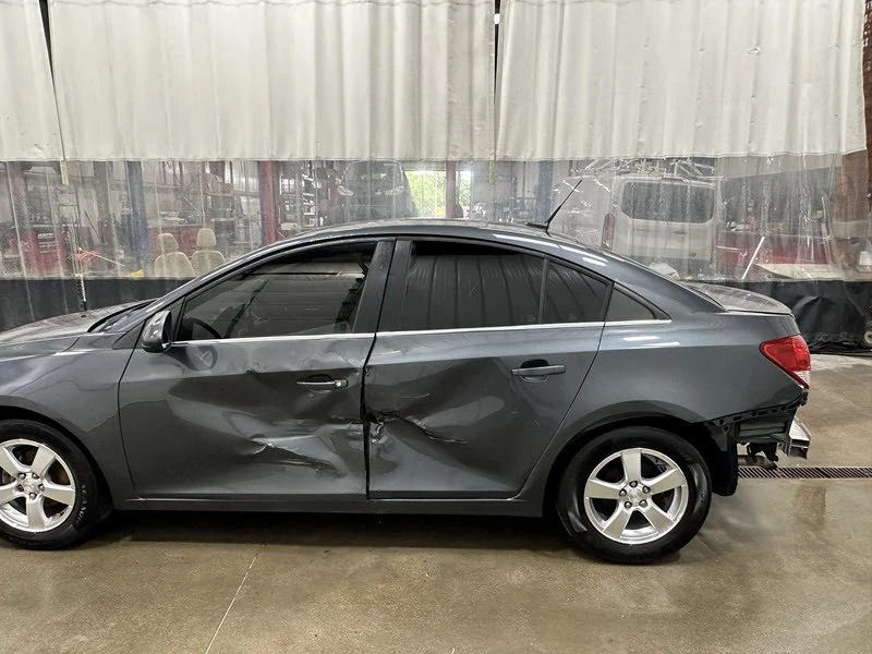 2013 Chevrolet Cruze - Image 15 of 21