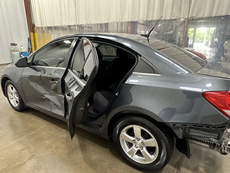 2013 Chevrolet Cruze - Image 13 of 21