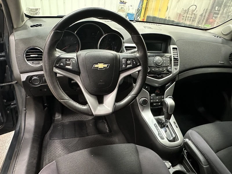 2013 Chevrolet Cruze - Image 9 of 21