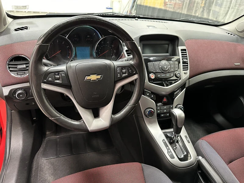 2013 Chevrolet Cruze - Image 8 of 12
