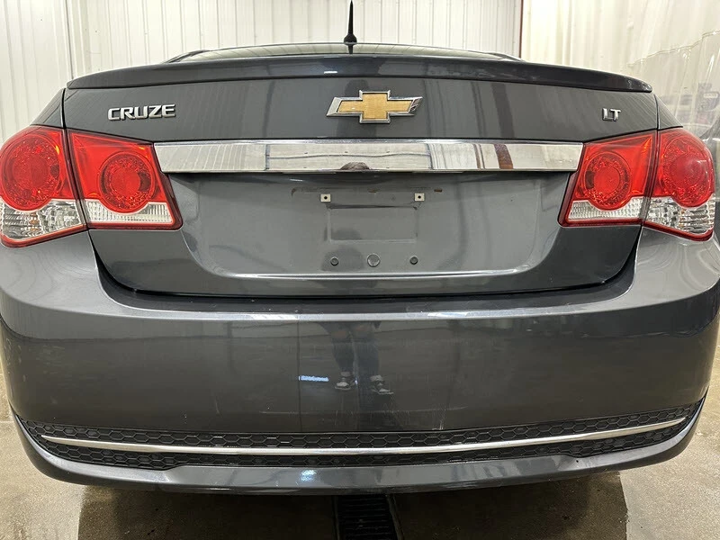 2013 Chevrolet Cruze - Image 15 of 21