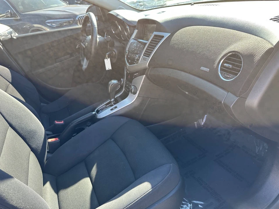 2013 Chevrolet Cruze - Image 13 of 21