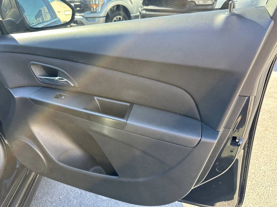 2013 Chevrolet Cruze - Image 14 of 21